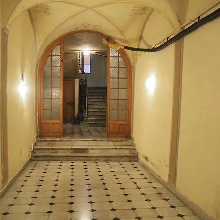 2 Bedroom Apartment Old Town Centre Nizza Esterno foto