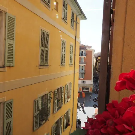 2 Bedroom Apartment Old Town Centre Nizza Esterno foto