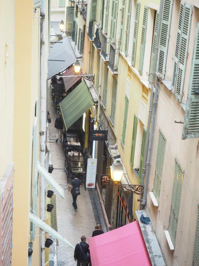 2 Bedroom Old Town Centre Apartment *